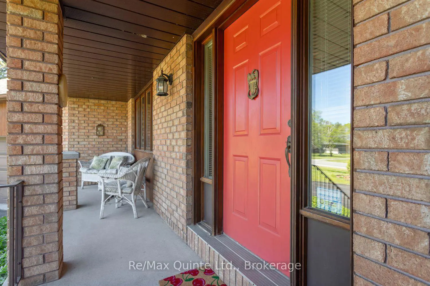 21858 Loyalist Parkway photo 2