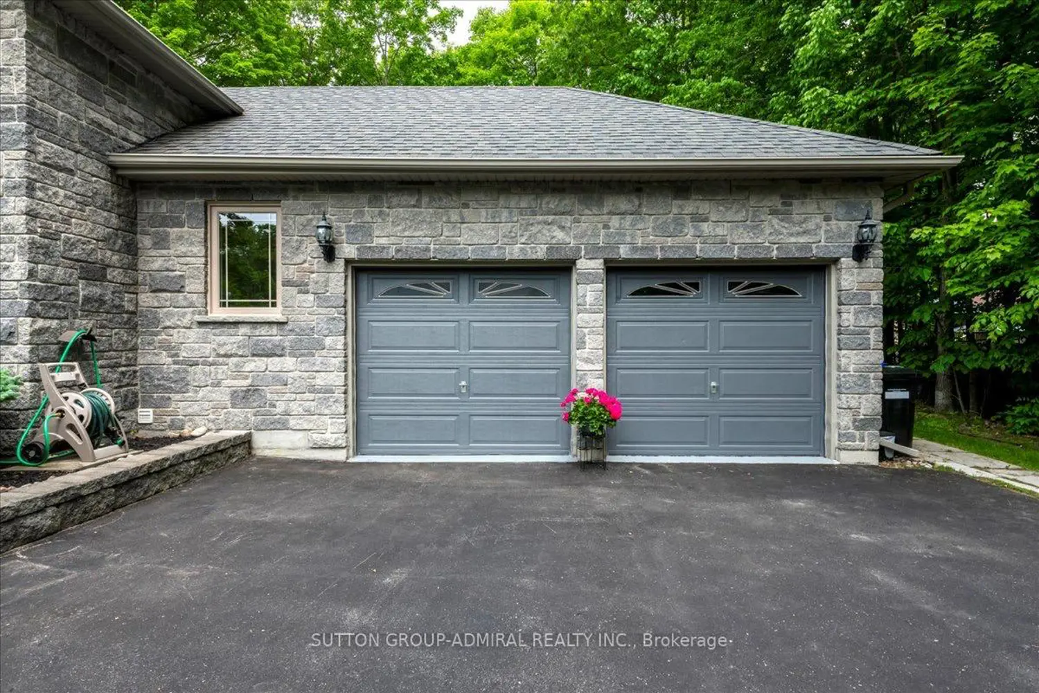 79 Forest Circle photo 3