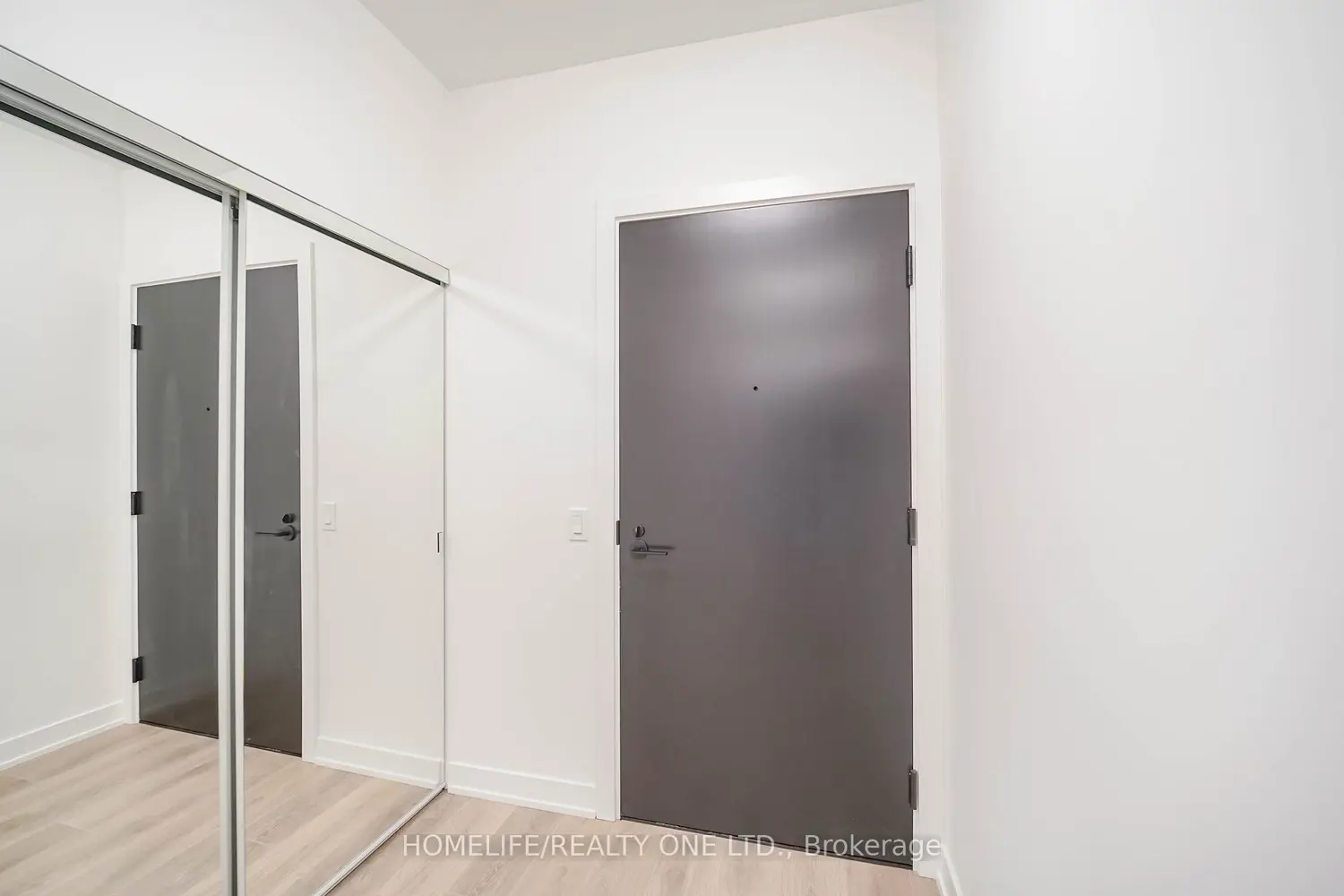 Additional image 6 of 117 Broadway Avenue 1111