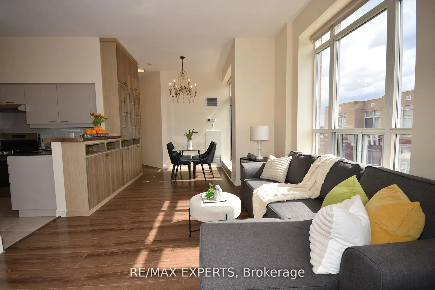 Additional image 9 of 481 Rosewell Avenue 506