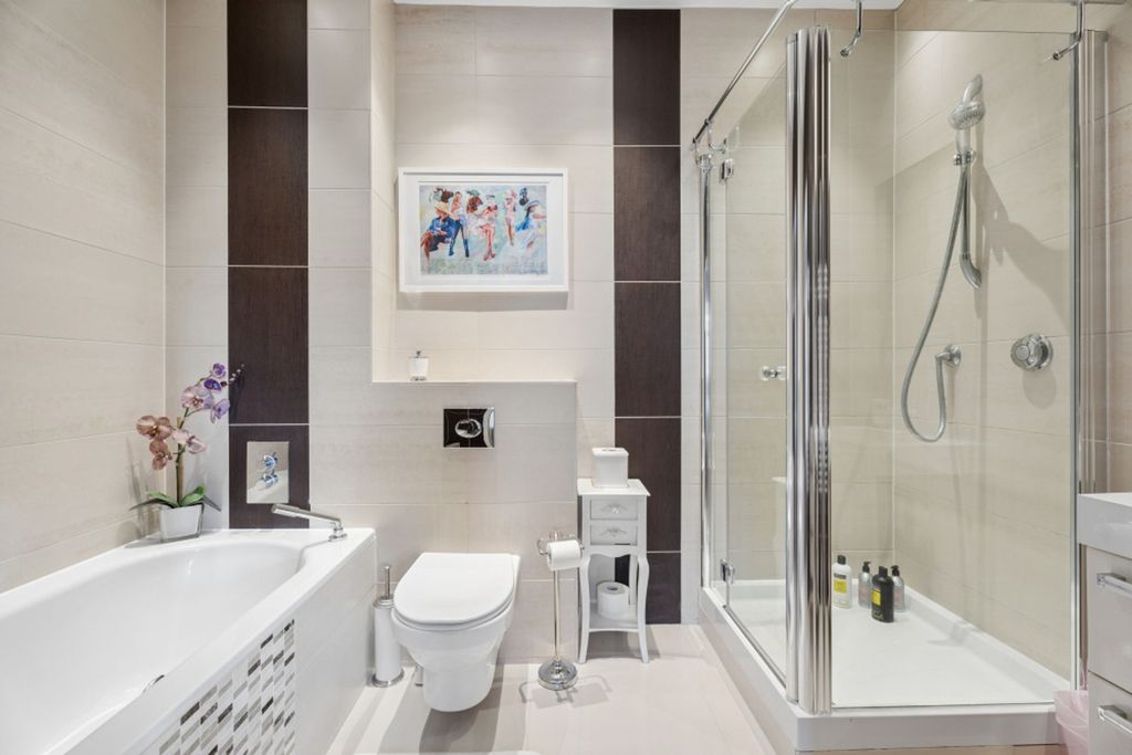 Additional image 17 of 7 bed detached house for saleCamp Road, Gerrards Cross SL9