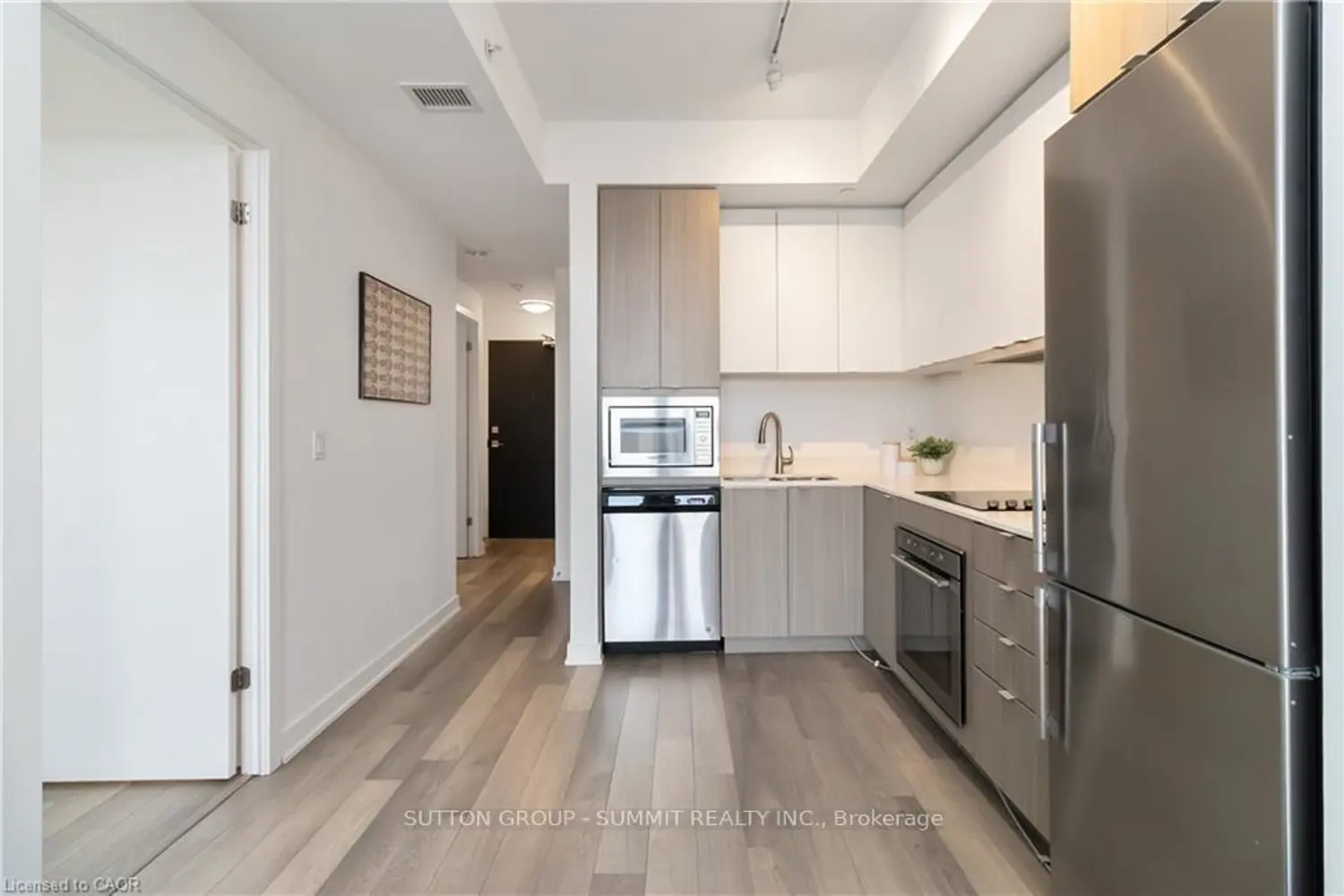 5220 Dundas Street D422 photo 4