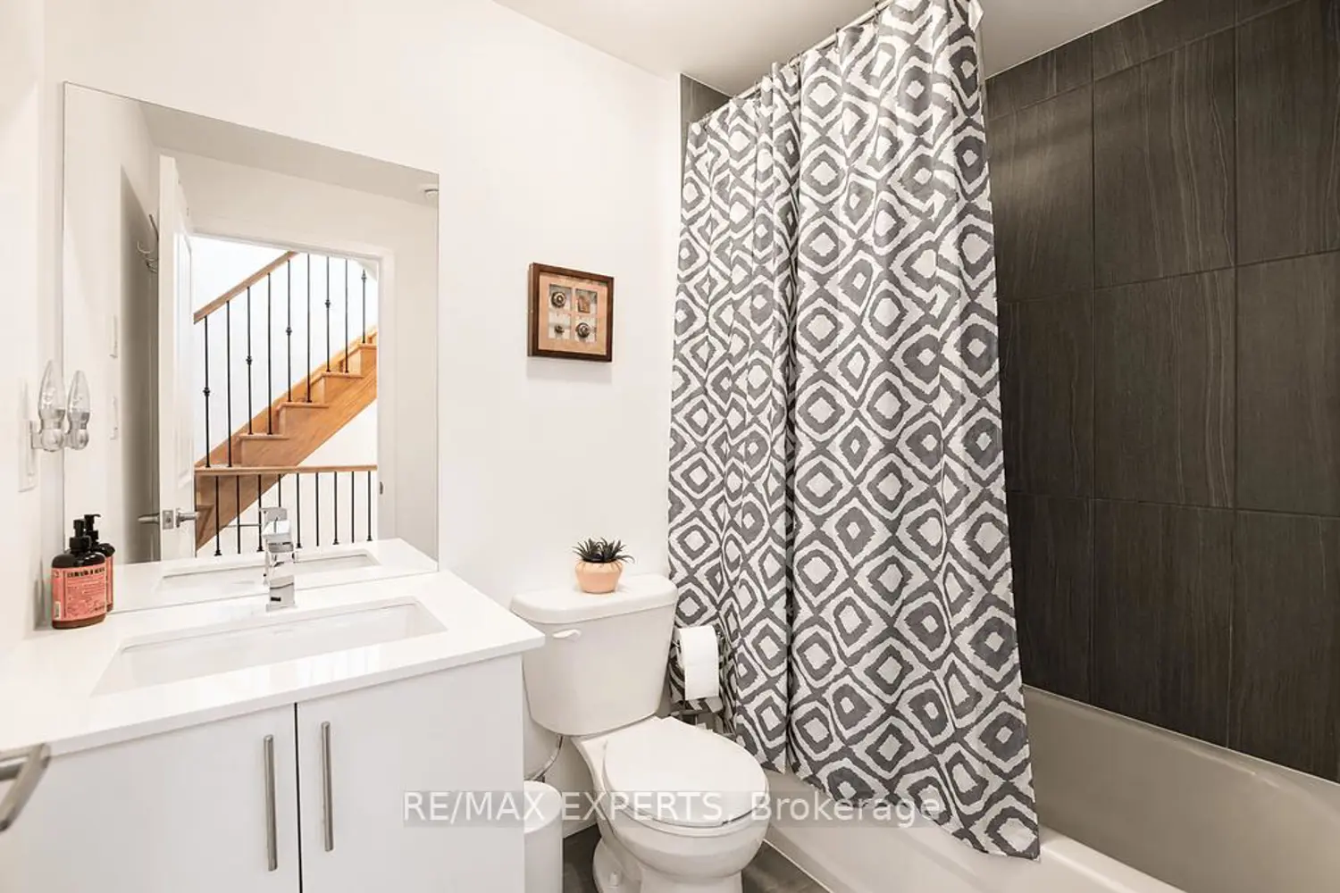 Additional image 13 of 8 Marquette Avenue 7