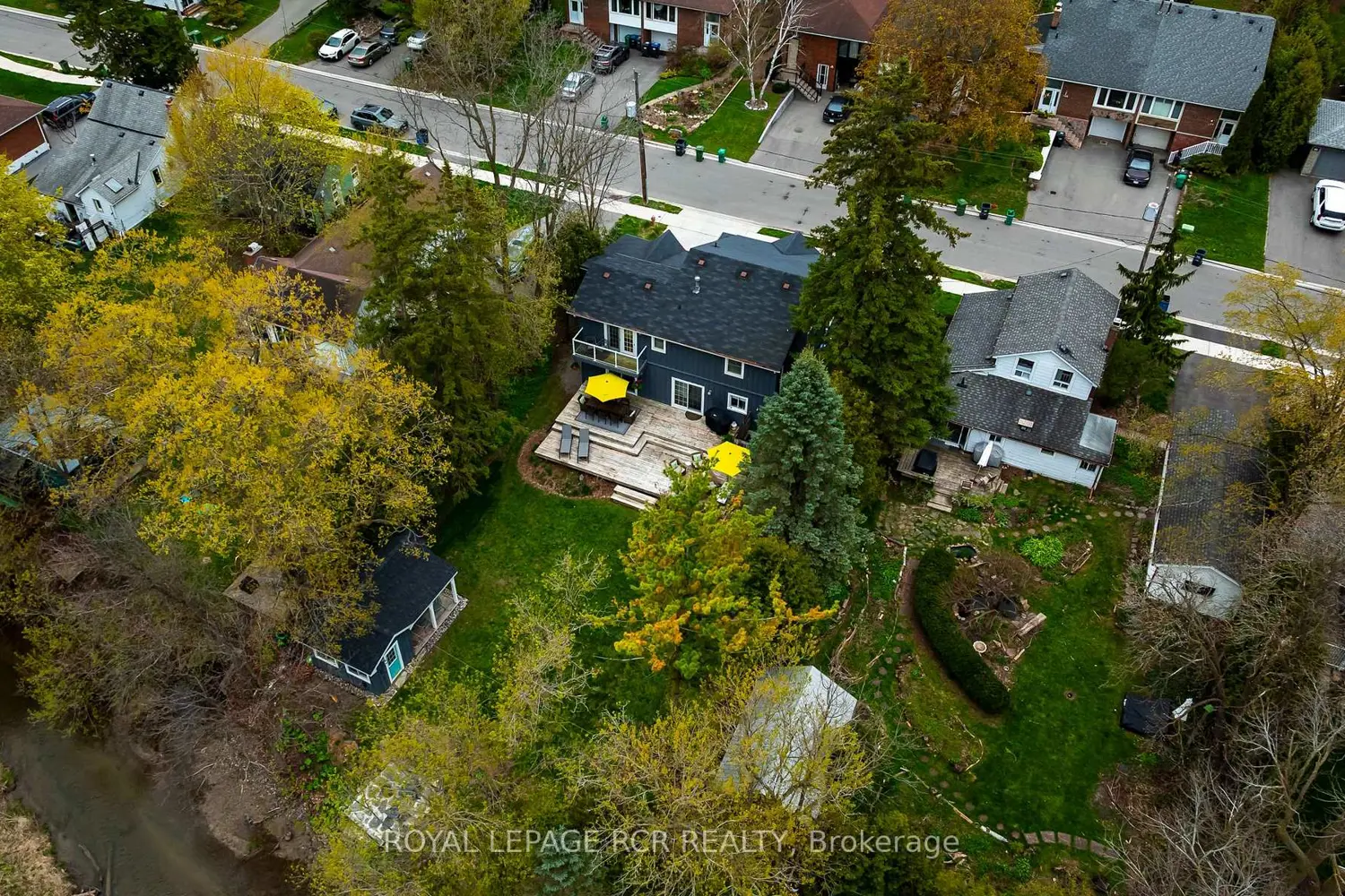 145 Albert Street photo 3