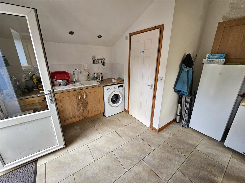 Additional image 14 of 4 bed semi-detached house for saleSt. Anns Chapel, Gunnislake PL18