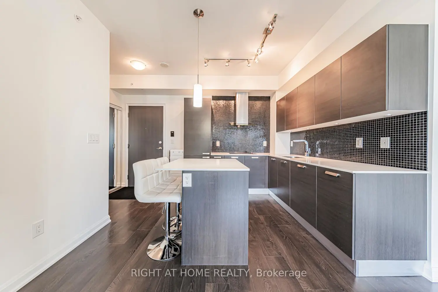 Additional image 15 of 9 Bogert Avenue 3101