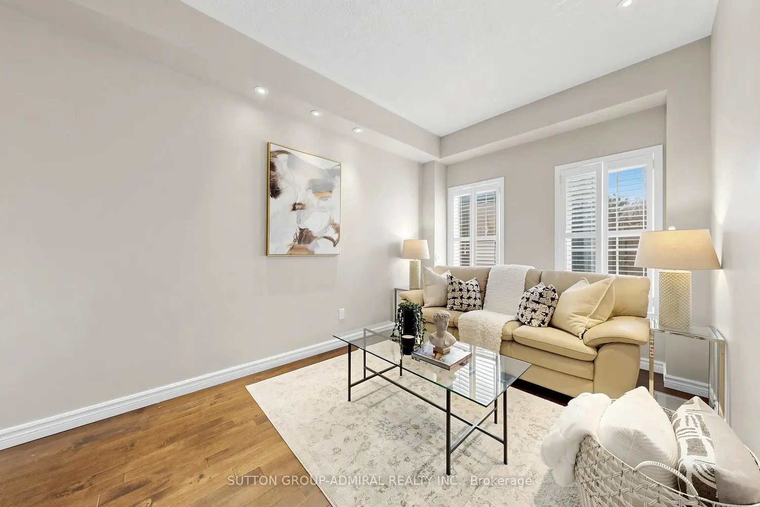 435 Hensall Circle 71