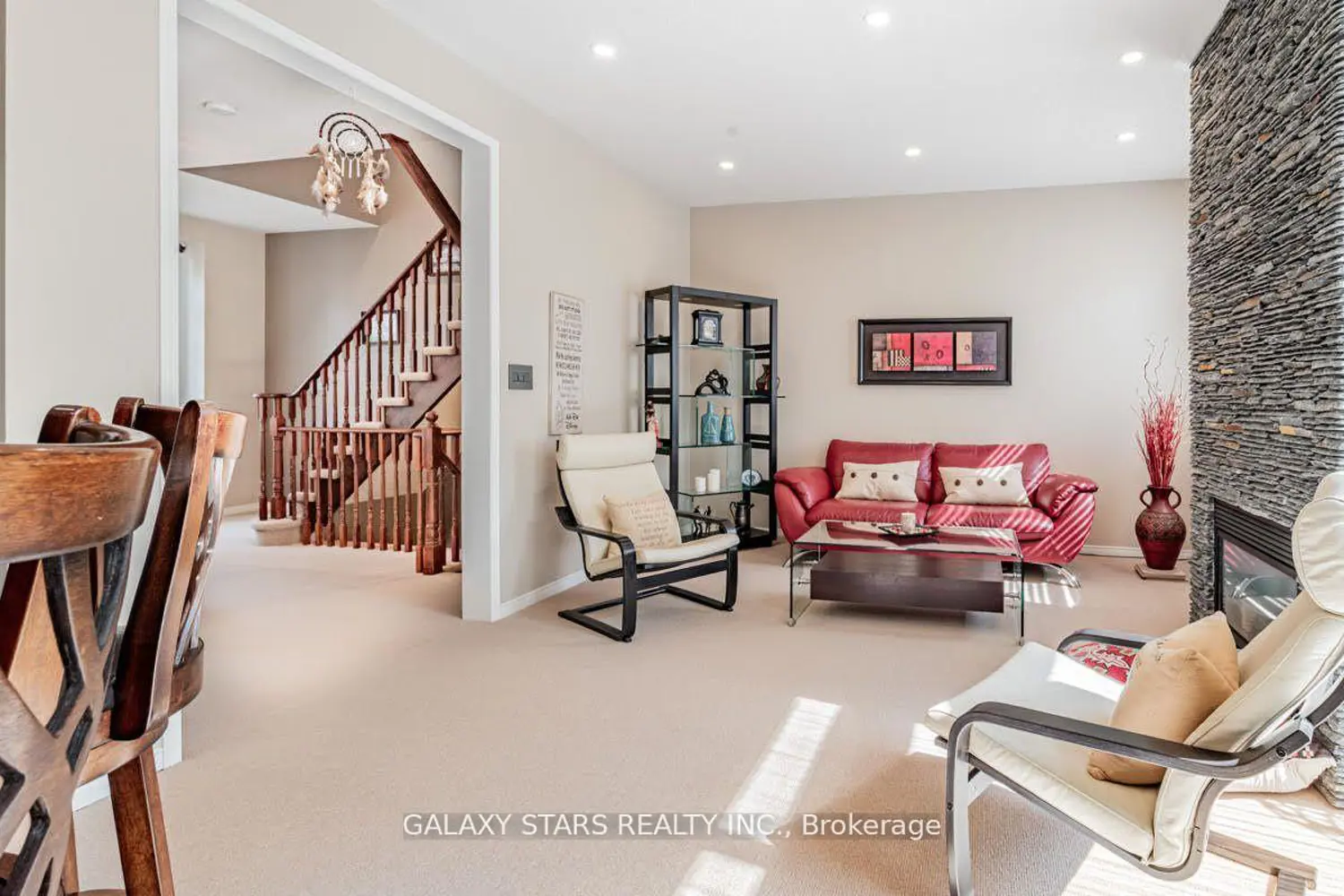 24 Post Oak Drive photo 5
