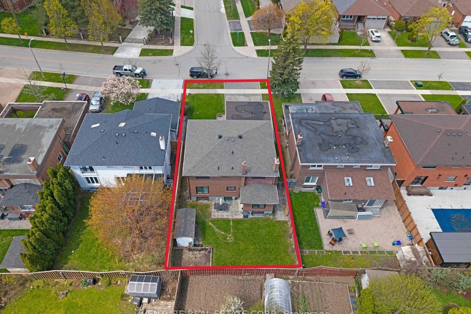 83 Jeanne Drive photo 2