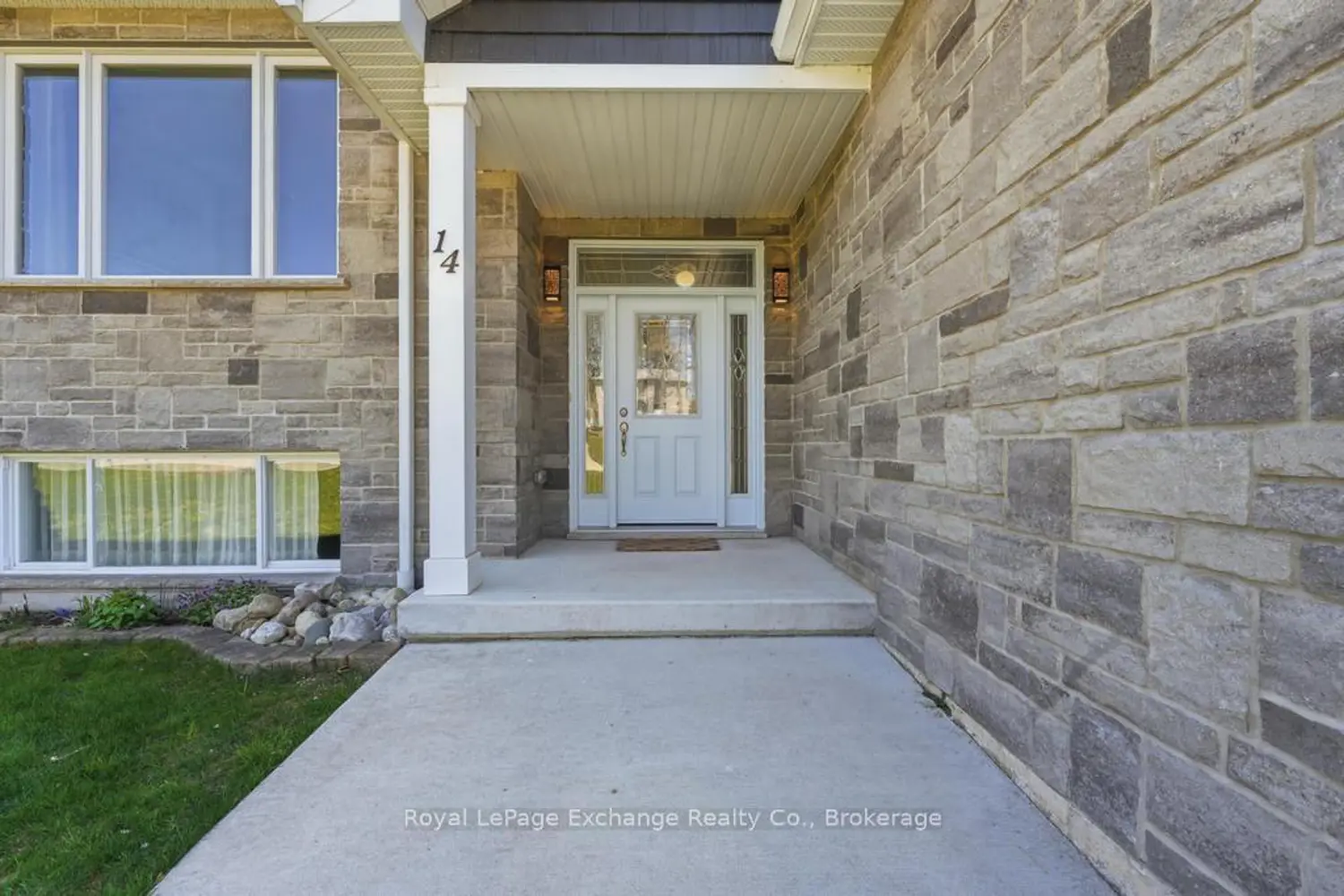 14 Sunset Place photo 5