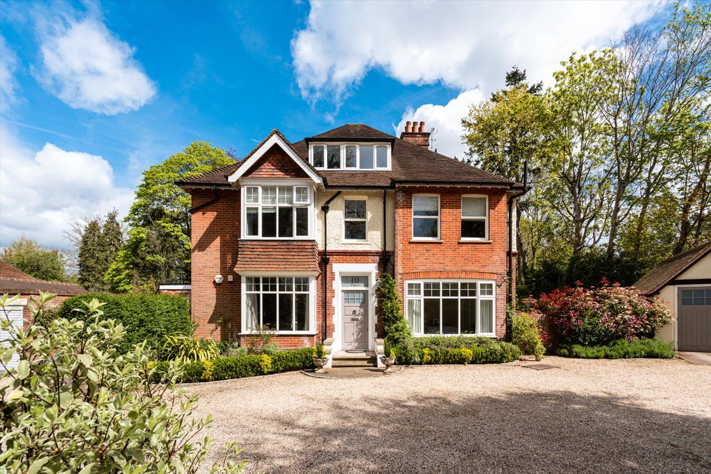 3 bed flat for saleAldersey Road, Guildford, Surrey GU1