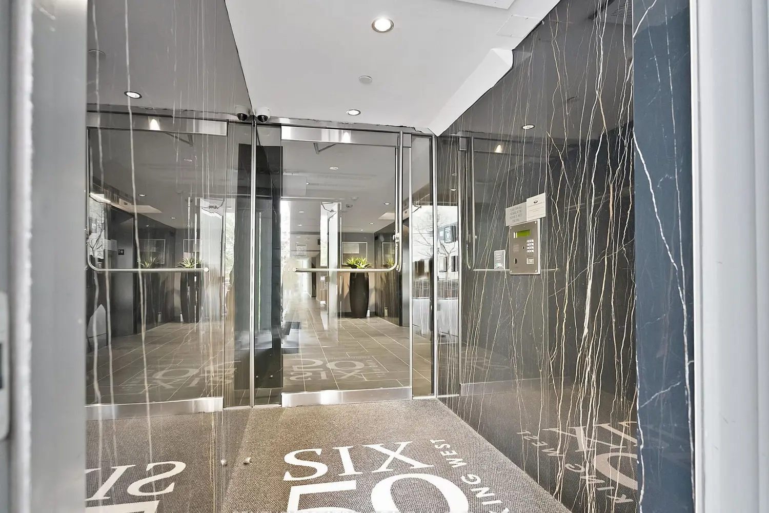Additional image 20 of 95 Bathurst Street 318