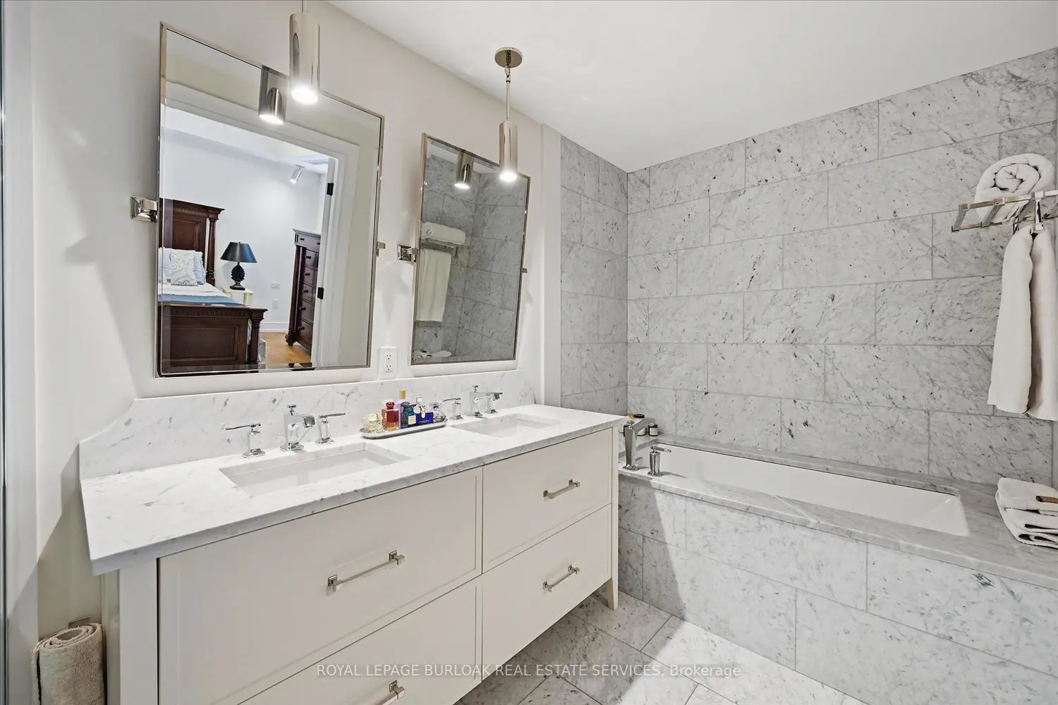 2060 Lakeshore Road 1501 photo 5