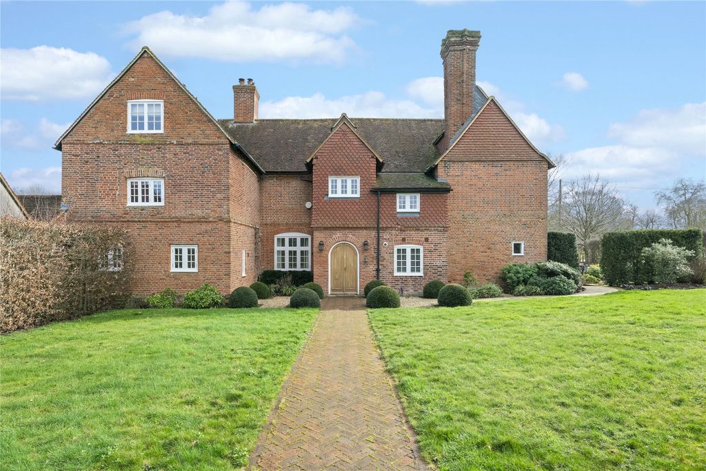 5 bed detached house for saleSutton Park, Sutton Green, Guildford, Surrey GU4