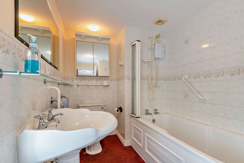 Additional image 10 of 3 bed detached house for saleTotterdown Lane, Fairford, Gloucestershire GL7