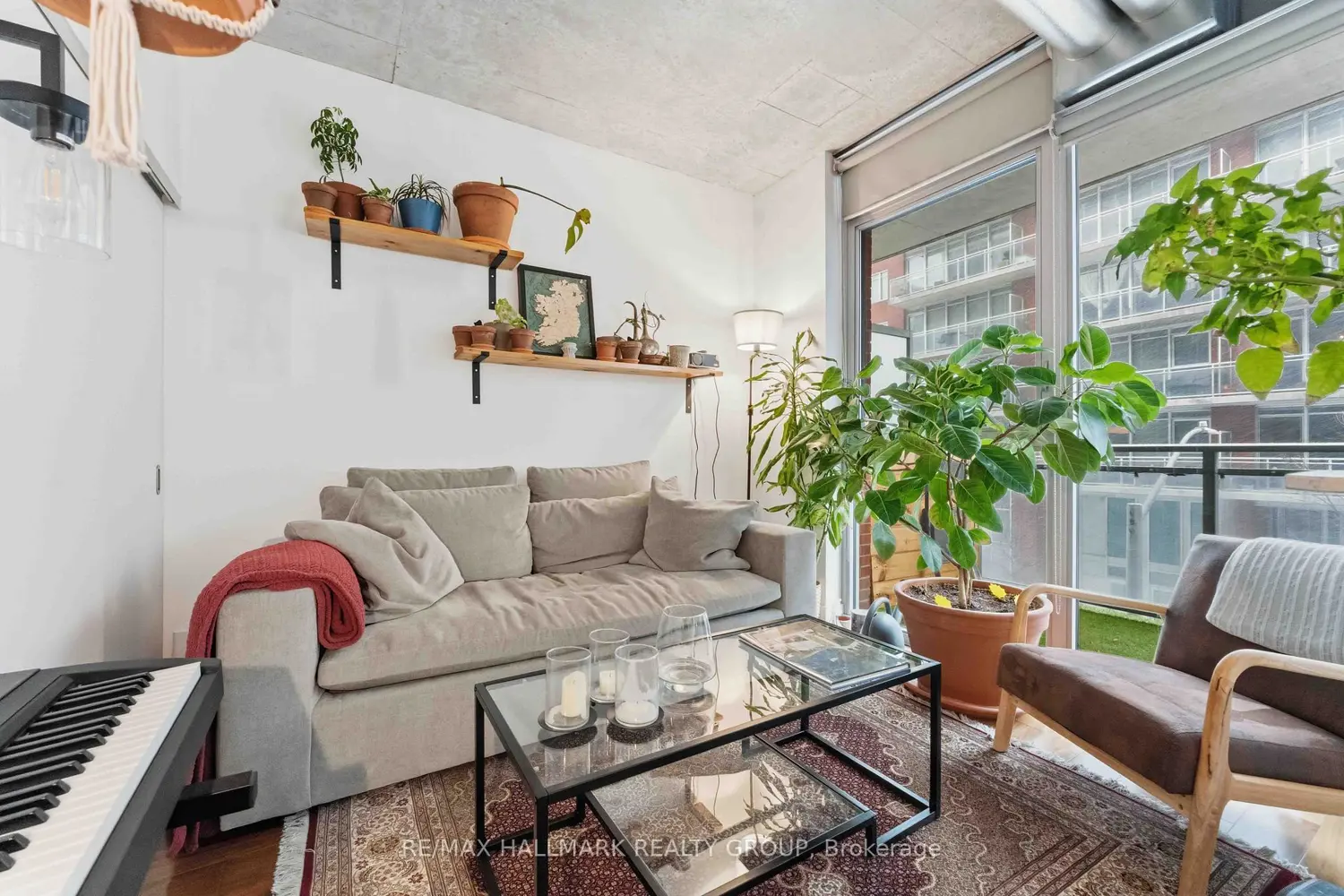 Additional image 10 of 360 Mcleod Street 313