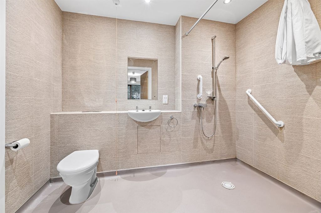 Additional image 7 of 1 bed property for saleCable Drive, Helsby WA6