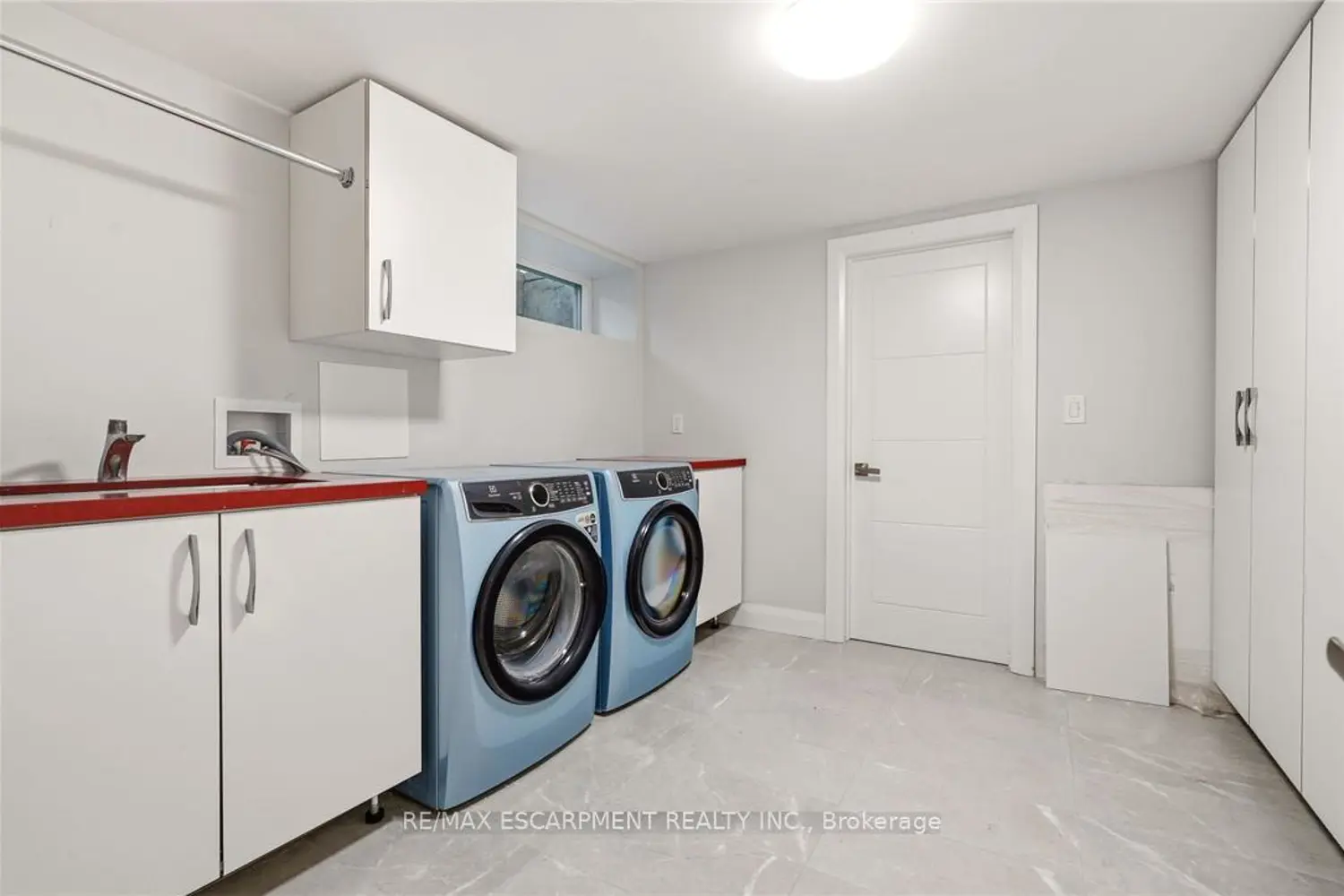 Additional image 15 of 2074 Rebecca Street