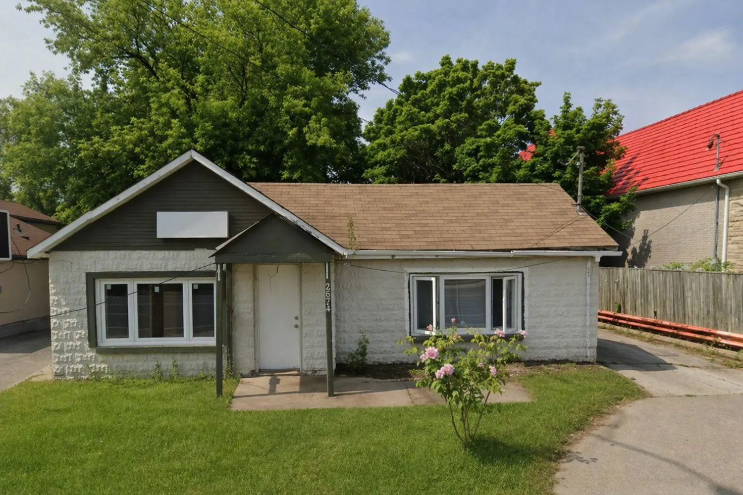 2574 Confederation Parkway
