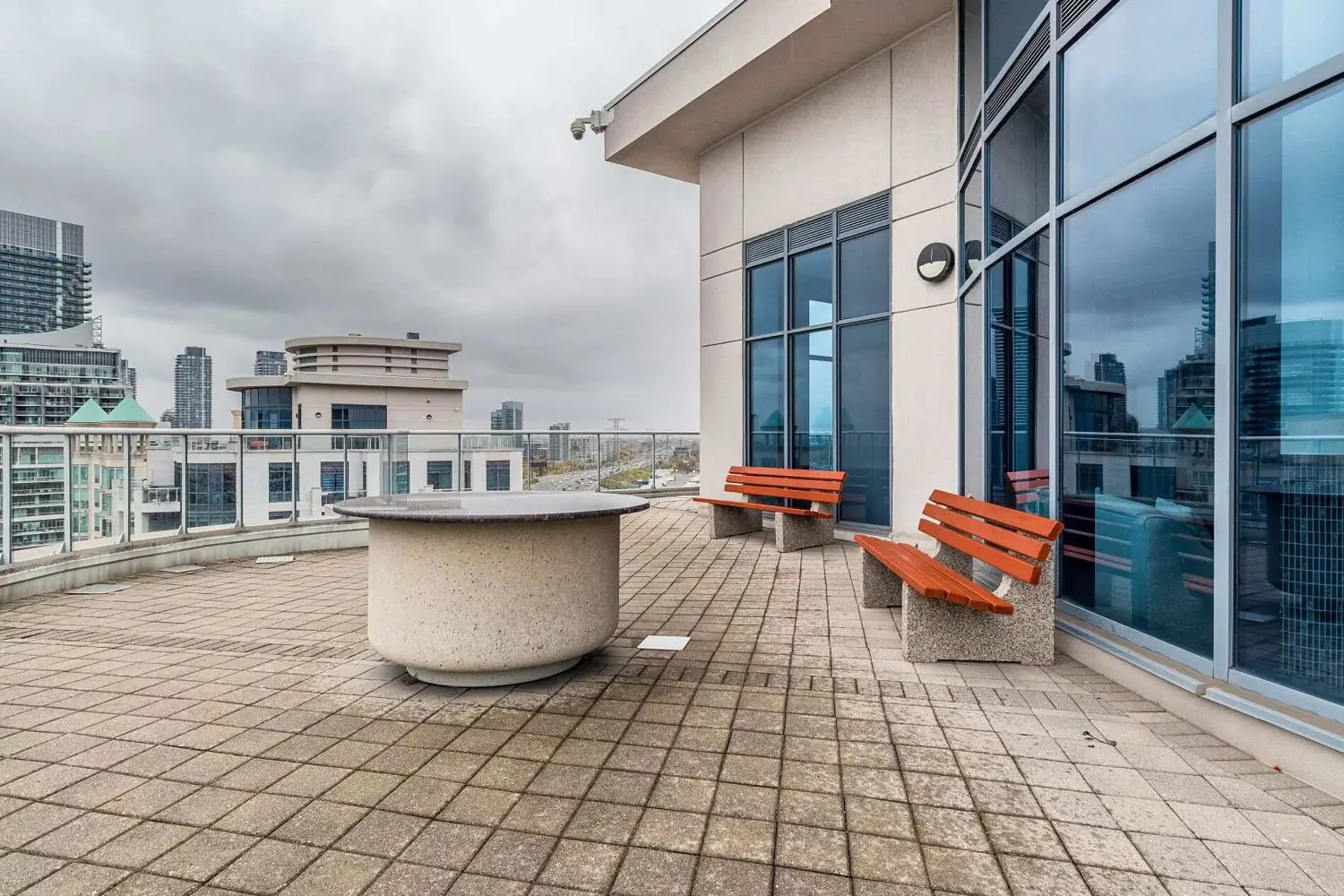 Additional image 17 of 2083 Lake Shore Boulevard 1113