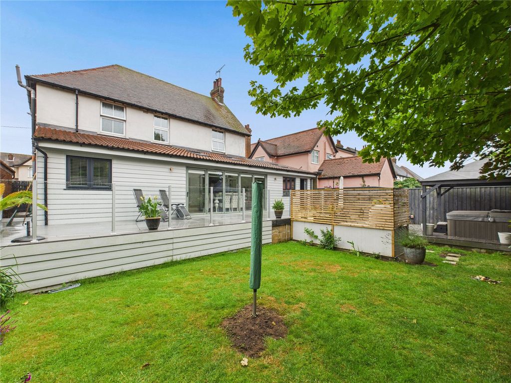 Additional image 29 of 4 bed detached house for salePrinces Road, Felixstowe, Suffolk IP11