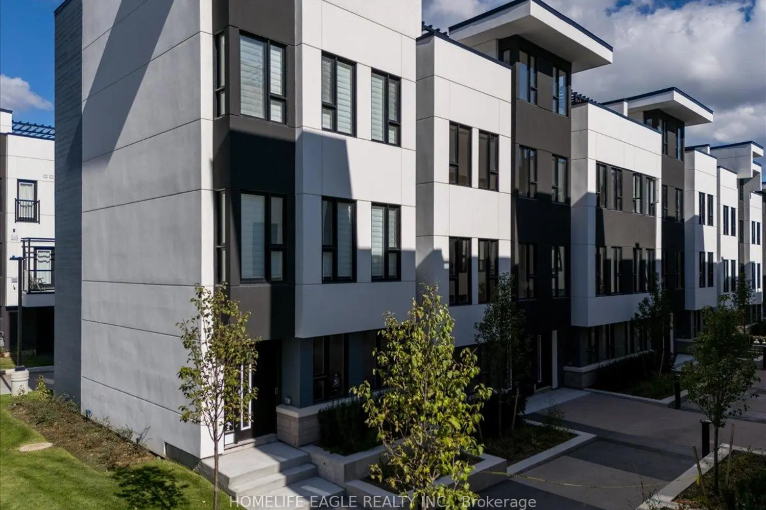 2 Mariner's Pier Way