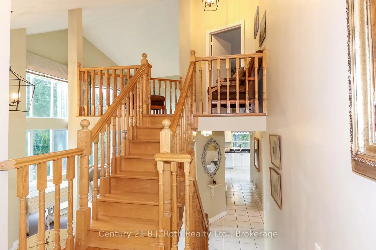20 Grant Avenue photo 4