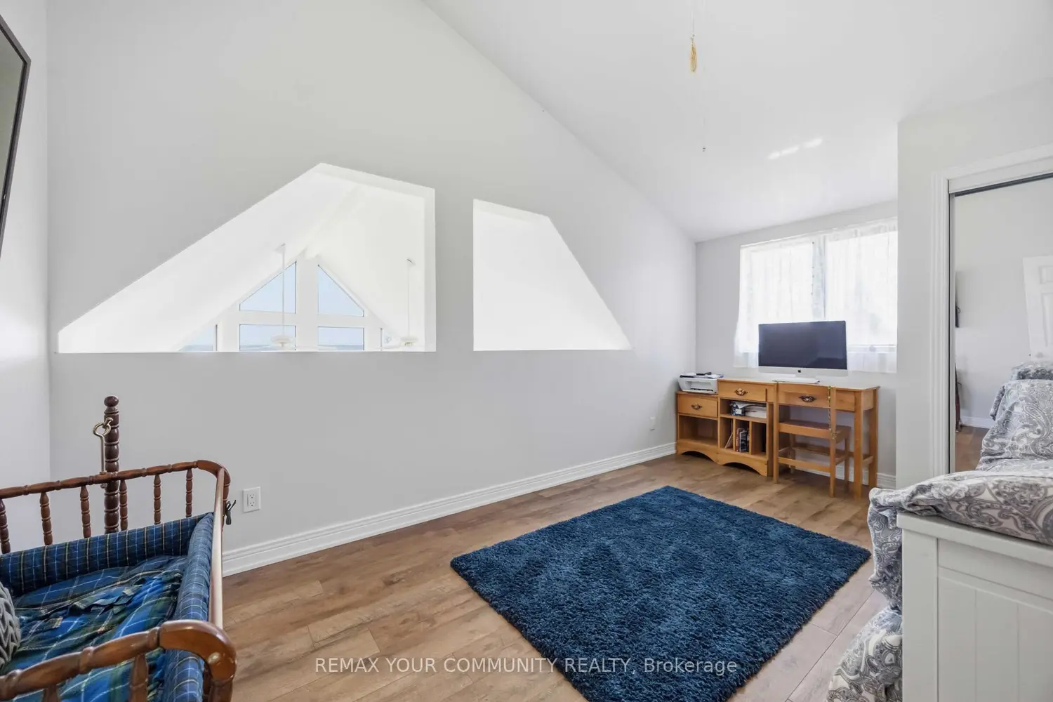 Additional image 6 of 762 Loon Road