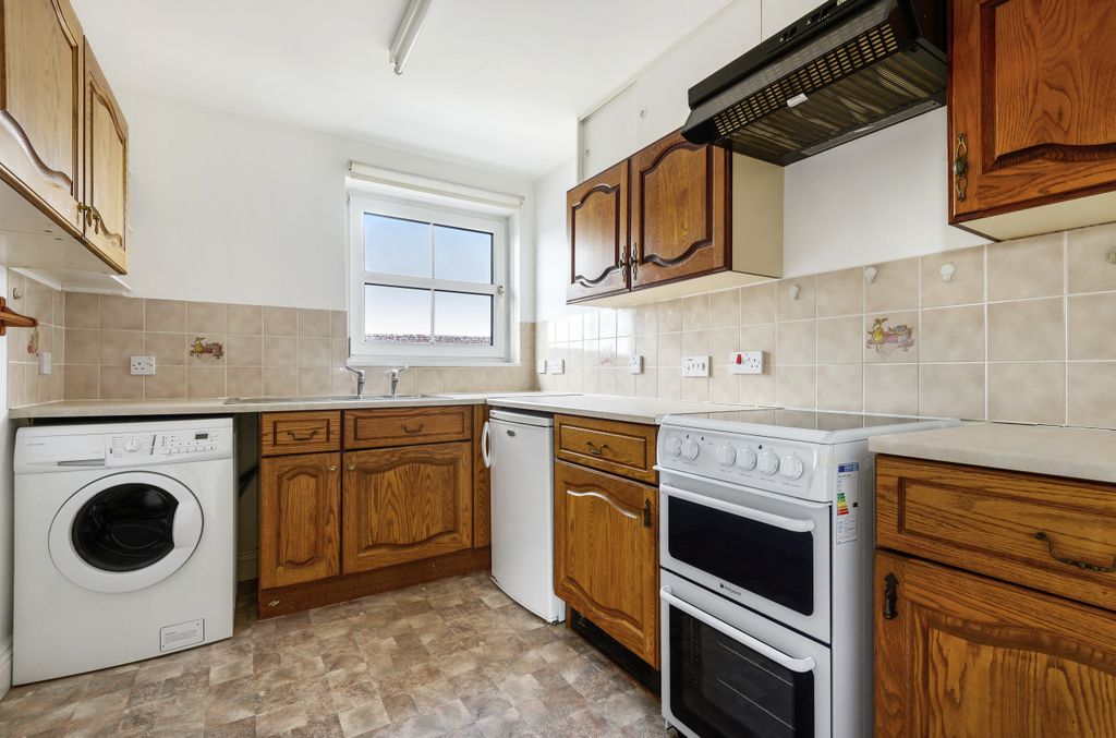 Additional image 4 of 2 bed flat for saleChurch Street, Faringdon, Oxfordshire SN7