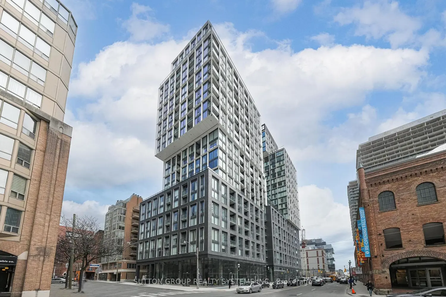 158 Front Street 2502