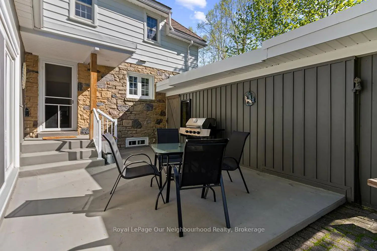 185 4Th Street photo 4