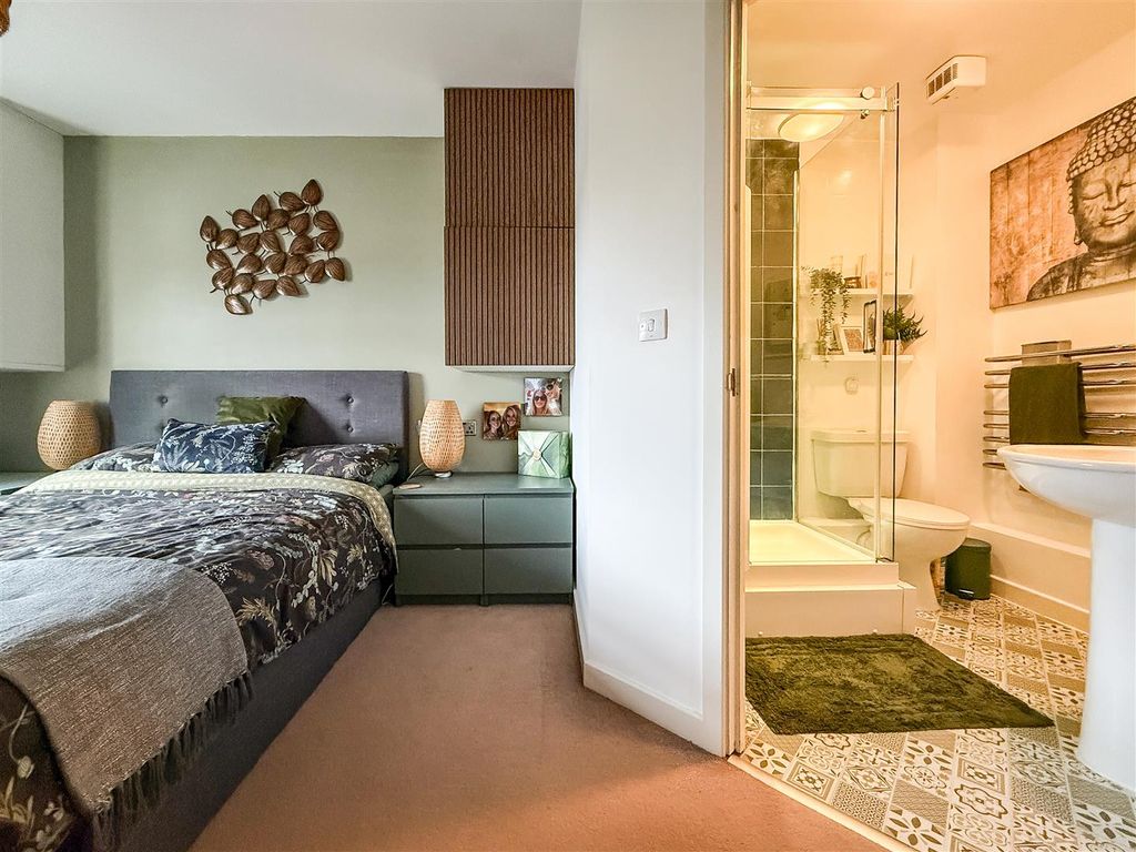 Additional image 8 of 2 bed flat for saleOysell Gardens, Portchester PO16