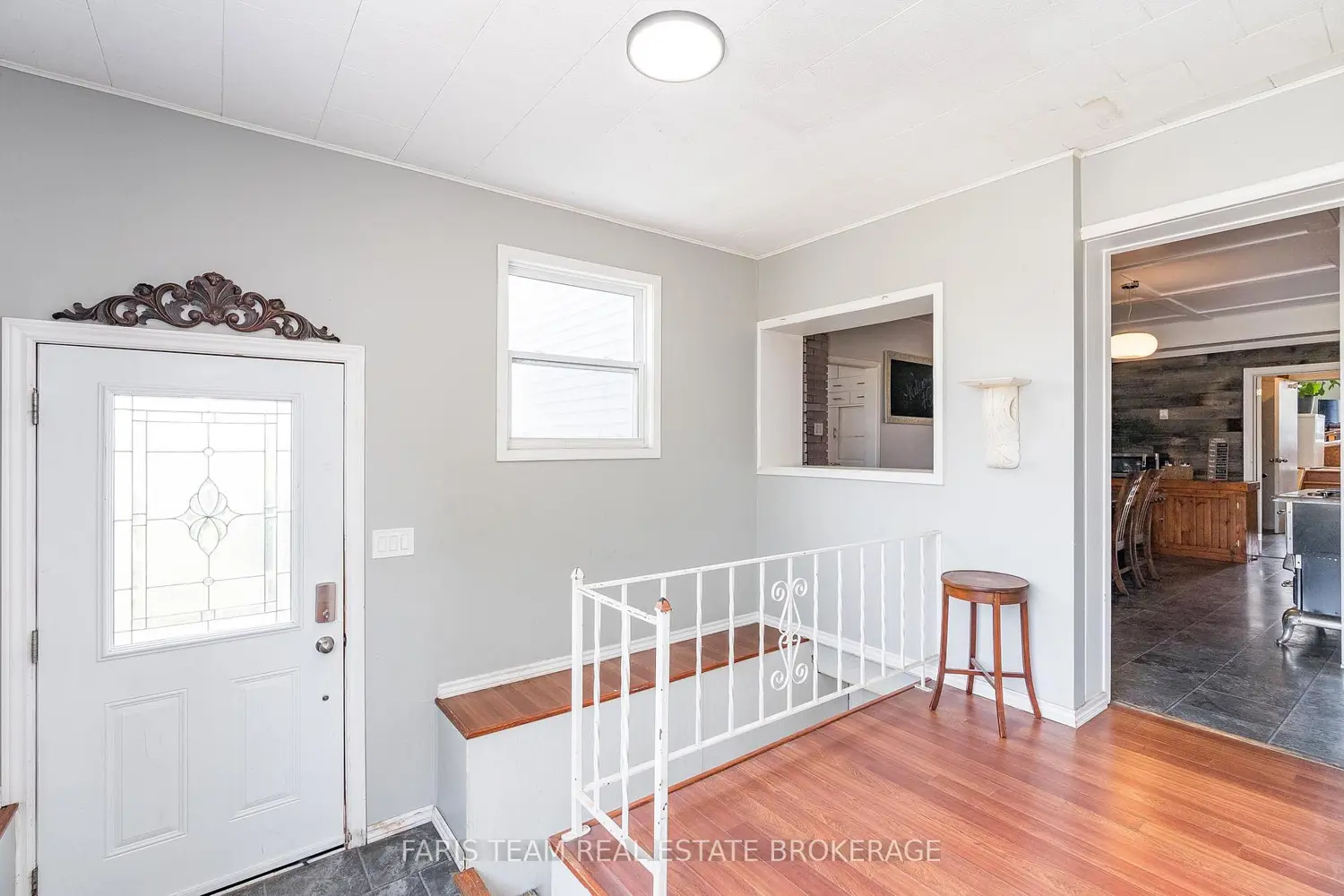 160 Lafontaine Road photo 3