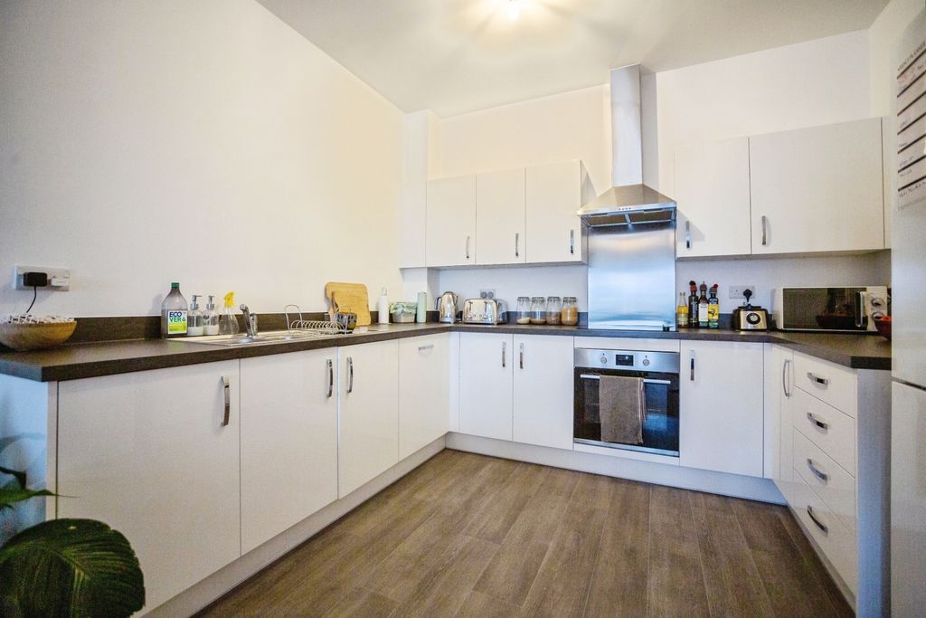 Additional image 5 of 2 bed flat for sale4 Sayers Way, Erith DA8