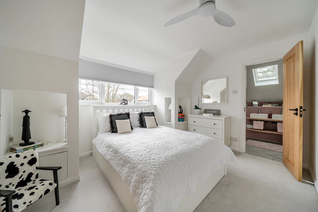 Additional image 14 of 4 bed detached house for saleGally Hill Road, Church Crookham GU52