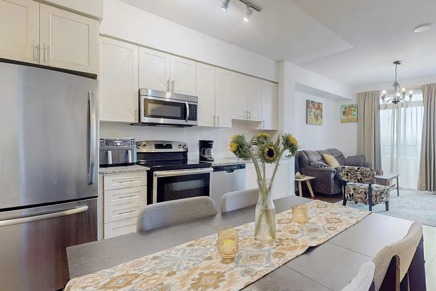 Additional image 11 of 7161 Yonge Street 522