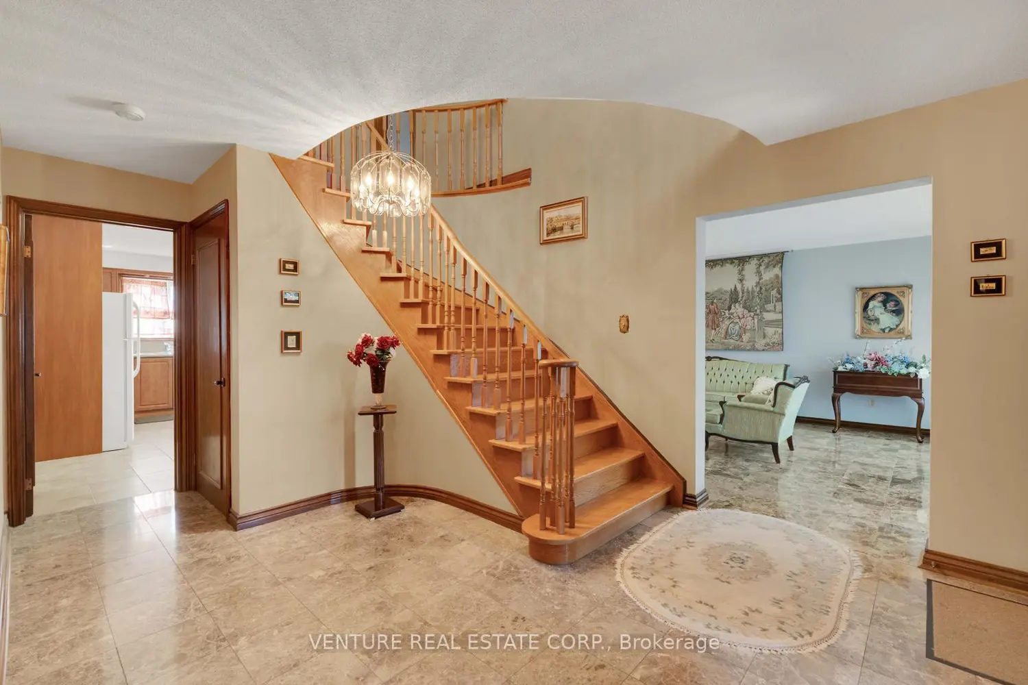 83 Jeanne Drive photo 5