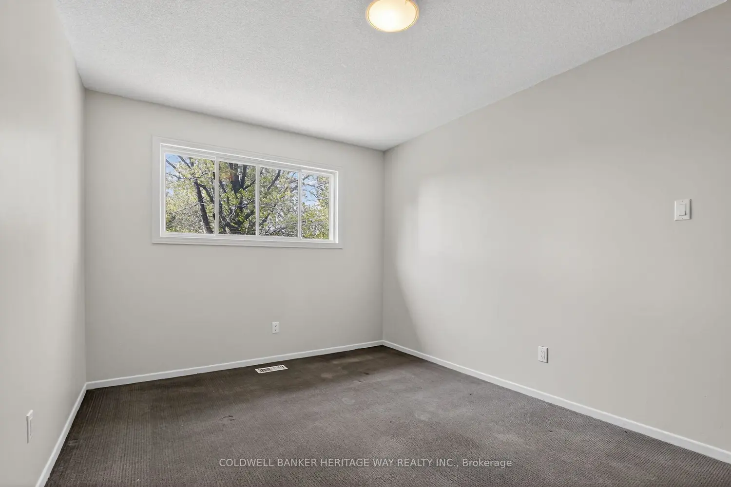442 Joseph Street photo 5