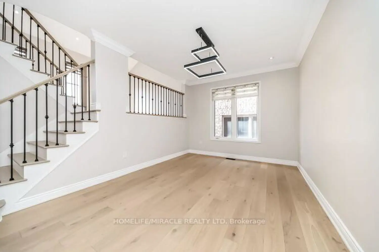 327 Pringle Avenue photo 4