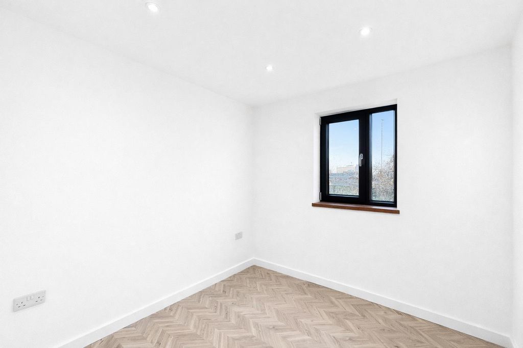 Additional image 7 of 2 bed flat for saleBridge Road, Great Yarmouth NR30