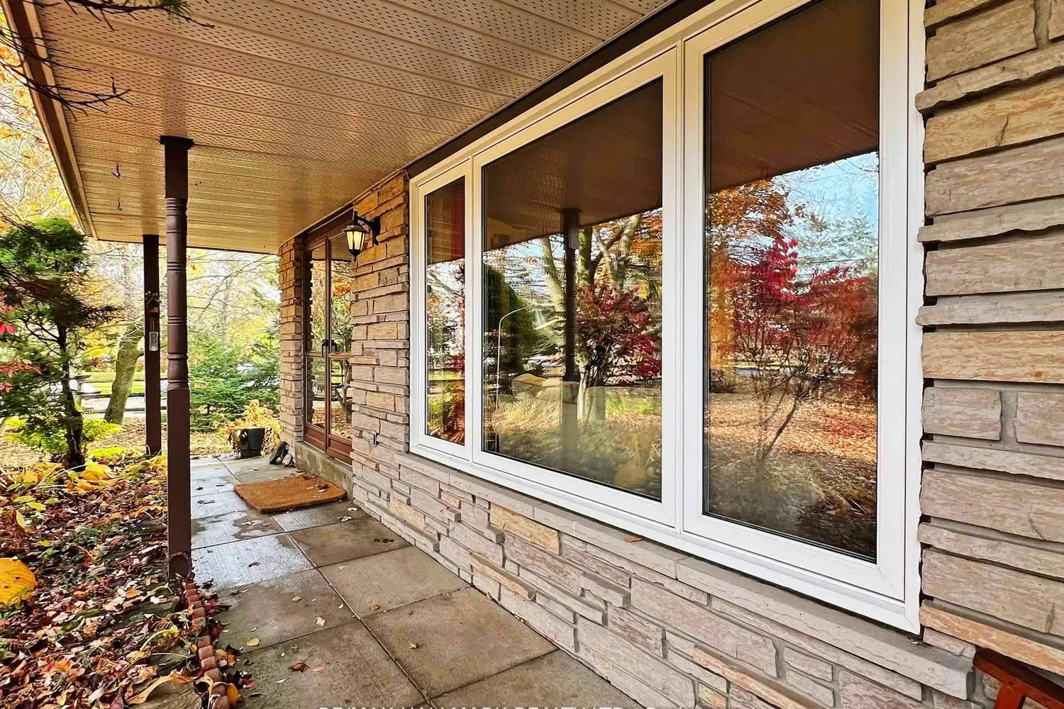5193 Aurora Road photo 3