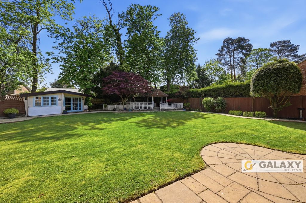 Additional image 25 of 7 bed detached house for saleCamp Road, Gerrards Cross SL9