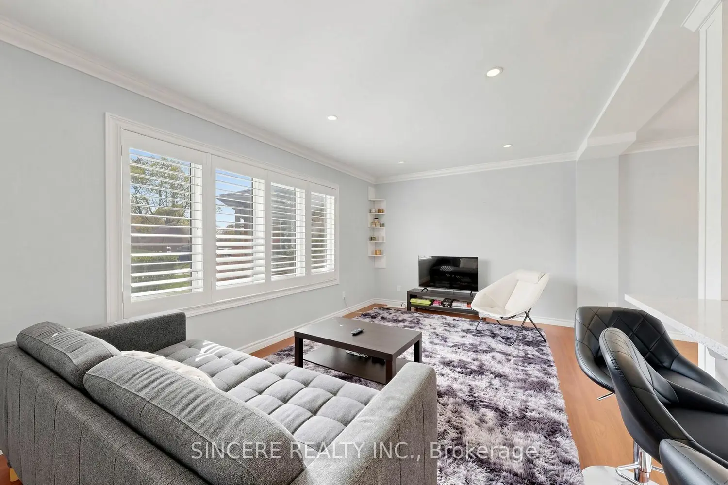 Additional image 2 of 592 Canewood Crescent