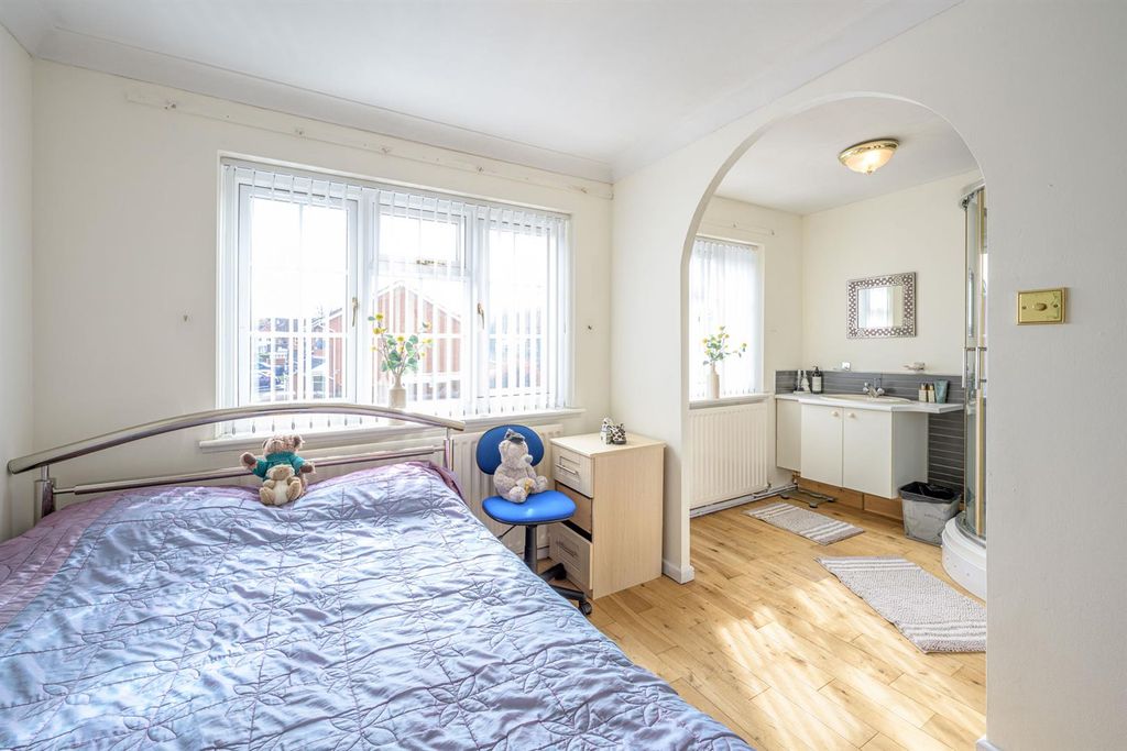 Additional image 13 of 5 bed detached house for saleCampion Grove, Halesowen B63