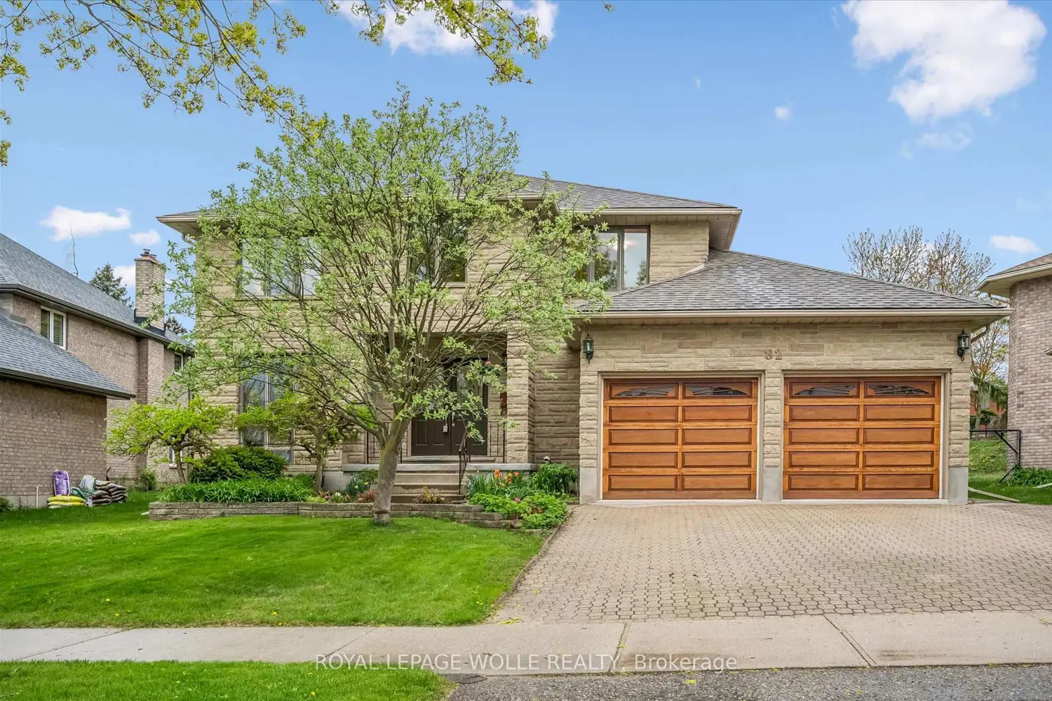 82 Corfield Drive photo 2