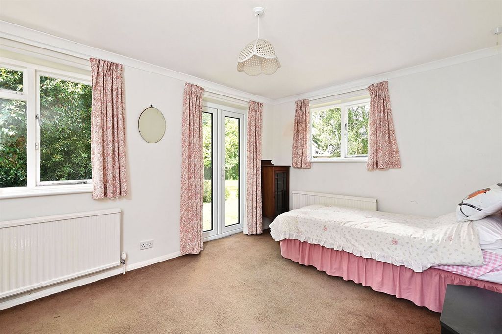 Additional image 11 of 4 bed detached house for saleDinorben Close, Fleet, Hampshire GU52