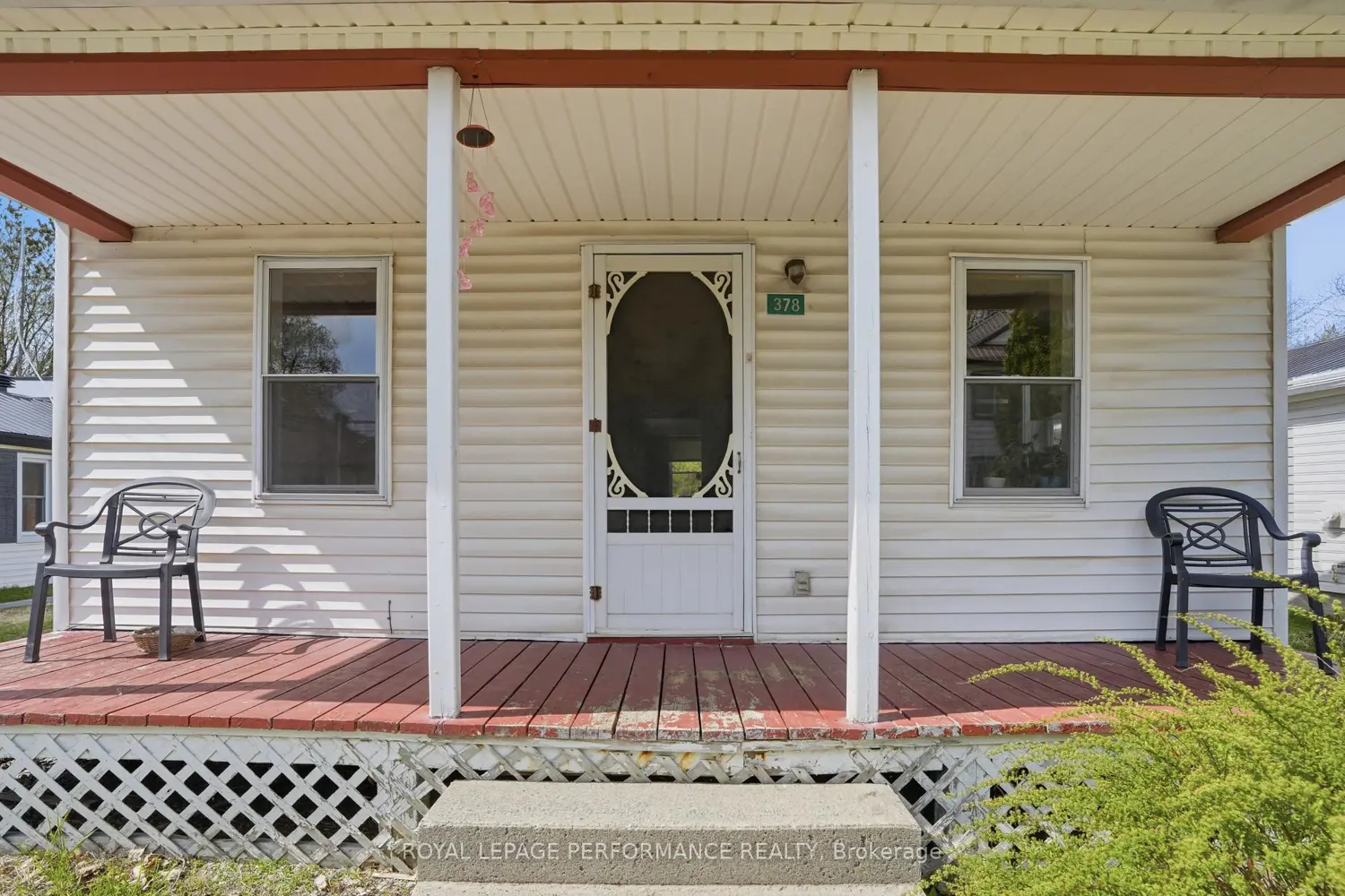 378 St. Joseph Street photo 2