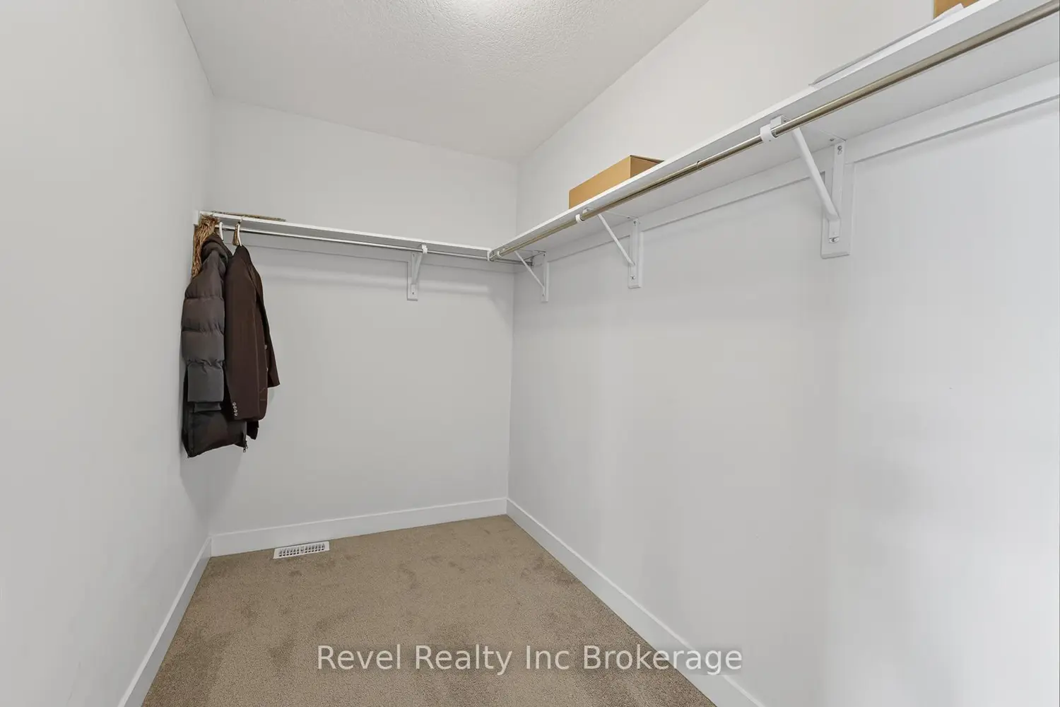 Additional image 11 of 32 Sutherland Crescent
