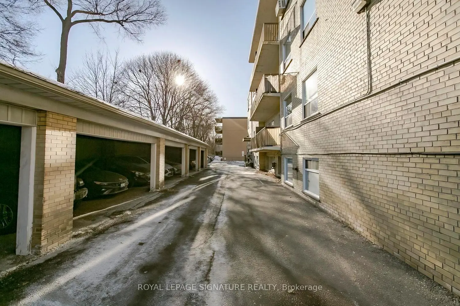 Additional image 20 of 219 Wilson Avenue 305