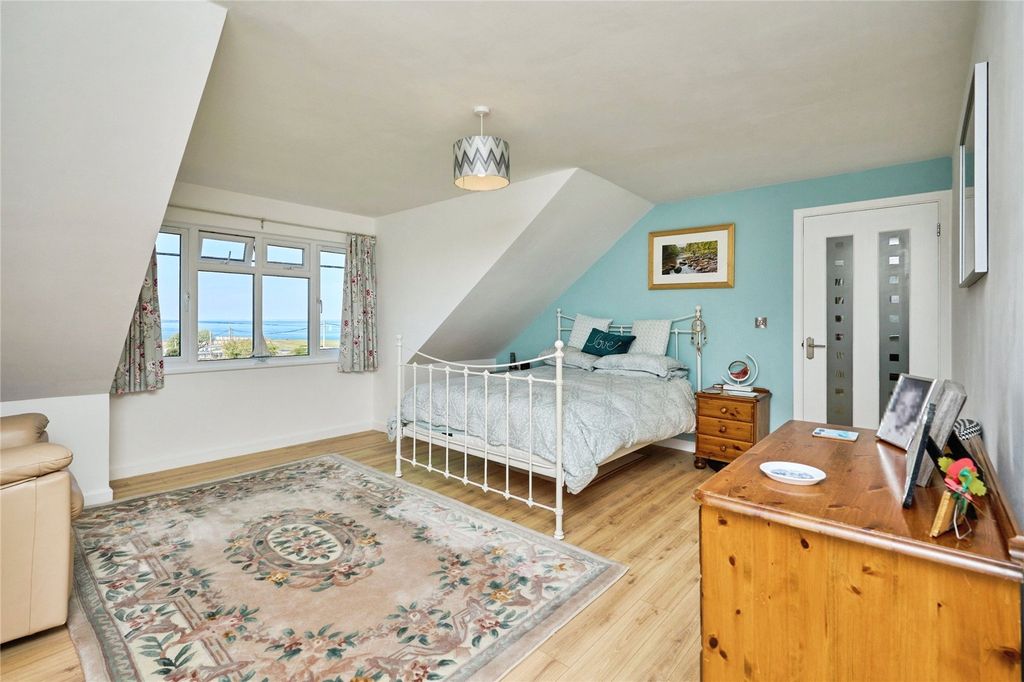 Additional image 13 of 6 bed detached house for saleMonks Lane, Freshwater, Isle Of Wight PO40